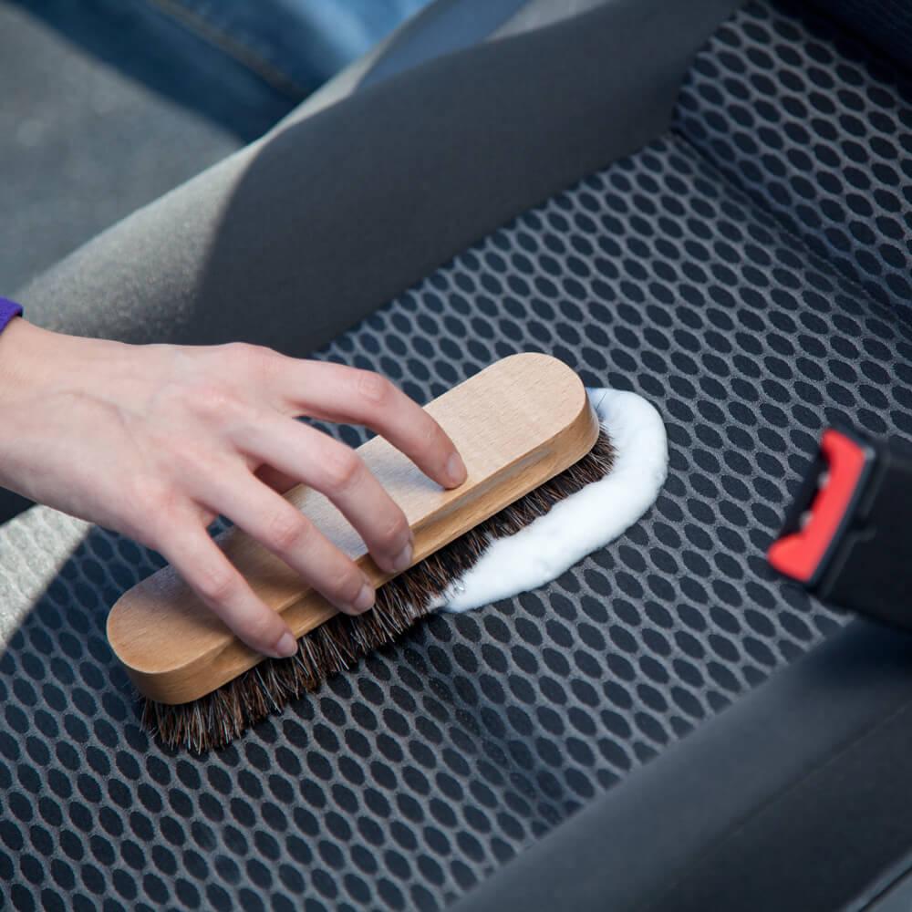 Autositze schonend und effektiv reinigen Autositze schonend und effektiv reinigen